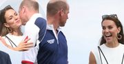 Książę William i księżna Kate dali się ponieść emocjom na meczu polo. Pocałunkom i czułościom nie było końca