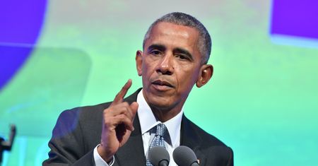Obama ostro krytykuje Trumpa