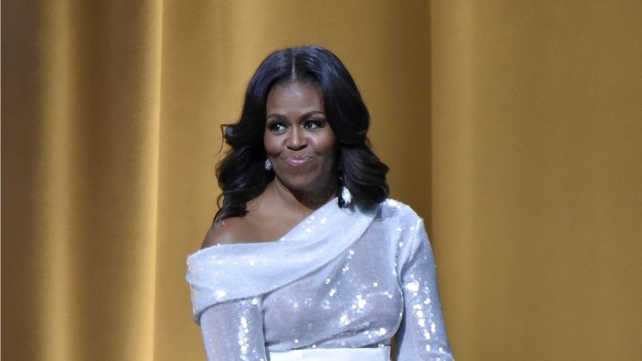 Michele Obama zaprezentowała się w białym komplecie 
