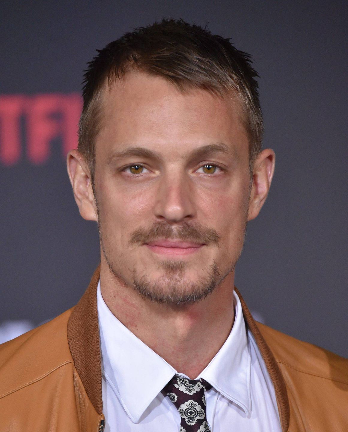 Joel Kinnaman – gwiazda serialu "Altered Carbon"