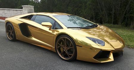 Najsłynniejsze złote Lamborghini w Polsce jest na sprzedaż