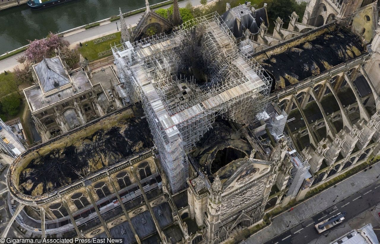 Pożar katedry Notre Dame. Zaskakujące odkrycie na dachu