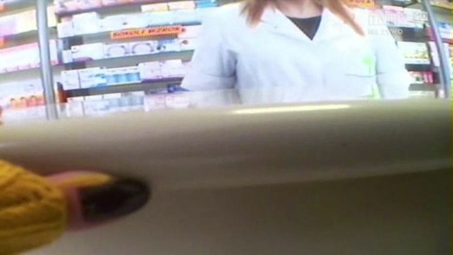 Z ukrytą kamerą sprawdzili, czy można kupić tabeletkę "dzień po"