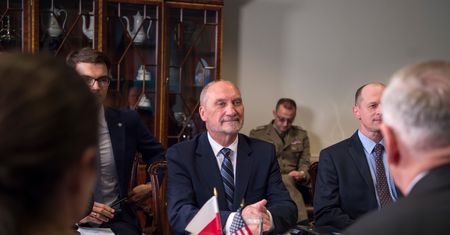 Dwa miliardy dolarów za stałą obecność Amerykanów. Jest szansa na bazę w Polsce