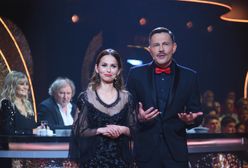"Taniec z gwiazdami": Paulina Sykut-Jeżyna w "żałobnej" kreacji, Krzysztof Ibisz z wąsami! To finał niczym z "Rodziny Addamsów"