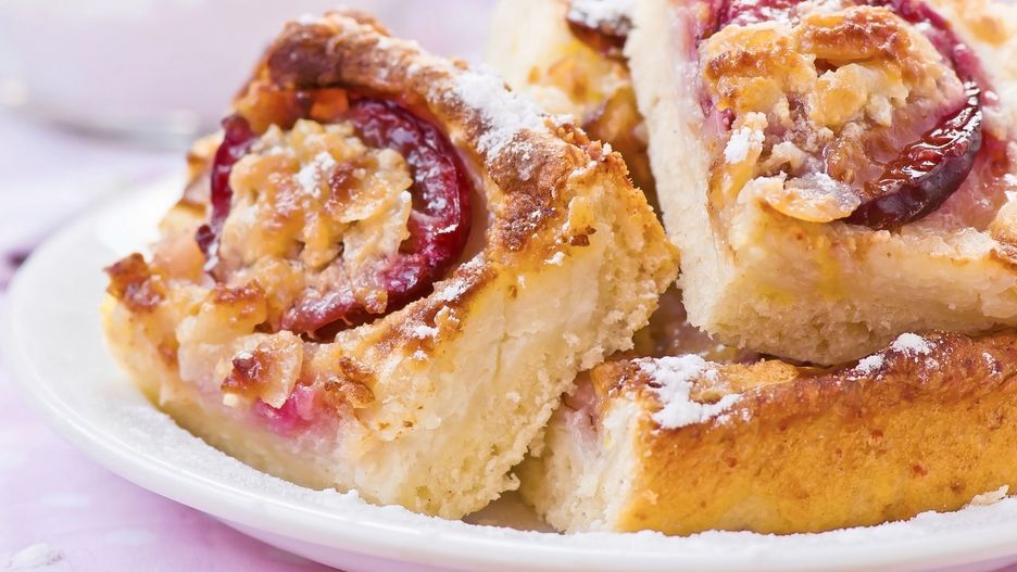 Ciasto ryżowe ze śliwkami. Zniknie do ostatniego okruszka
