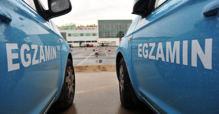 Litwa zrezygnowała z placów manewrowych podczas egzaminu na prawko. Czy u nas jest to możliwe?