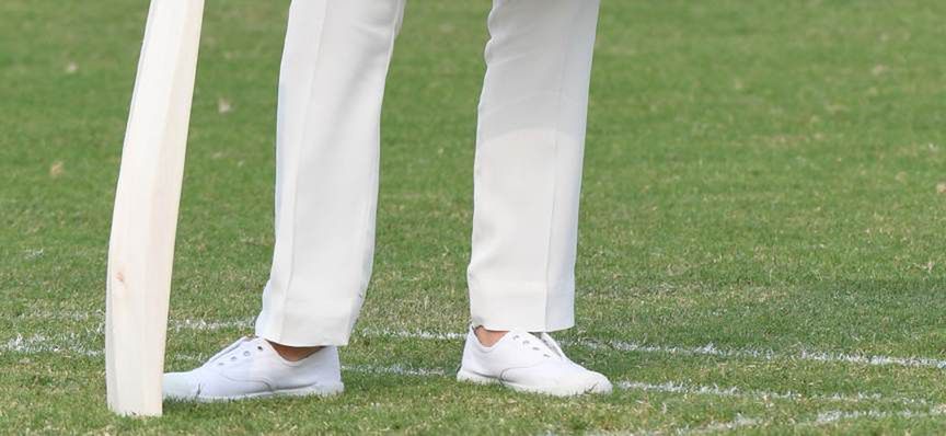 Księżna Kate  w Pakistanie włożyła białe trampki