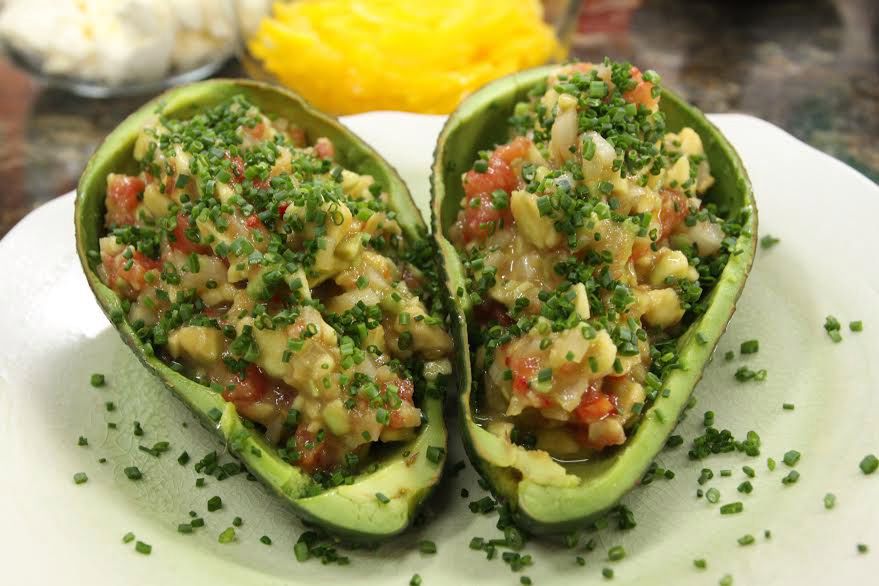 Guacamole według Ewy Wachowicz. Aromatyczny sos na bazie awokado