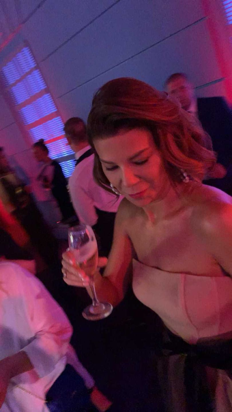 Edyta Górniak z szampanem – Bal TVN 2019