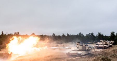 Zagraniczne media: amerykańskie czołgi w Polsce zatrzymane przez grzybiarzy
