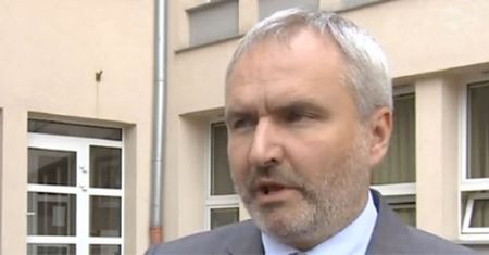 Pijani policjanci i strażnicy miejscy pobili przechodniów (WIDEO)