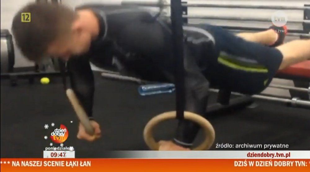 Alan Andersz ćwiczy