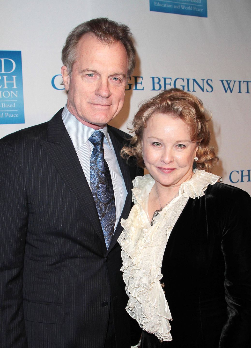 Stephen Collins i Faye Grant
Fotografia: ONS