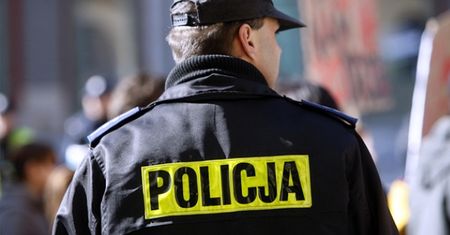 Wałbrzych. Kompletnie pijana kobieta opiekowała się 13-miesięcznym dzieckiem