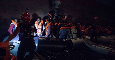 Marynarka wojenna otworzyła ogień do łodzi z migrantami. Jedna osoba nie żyje