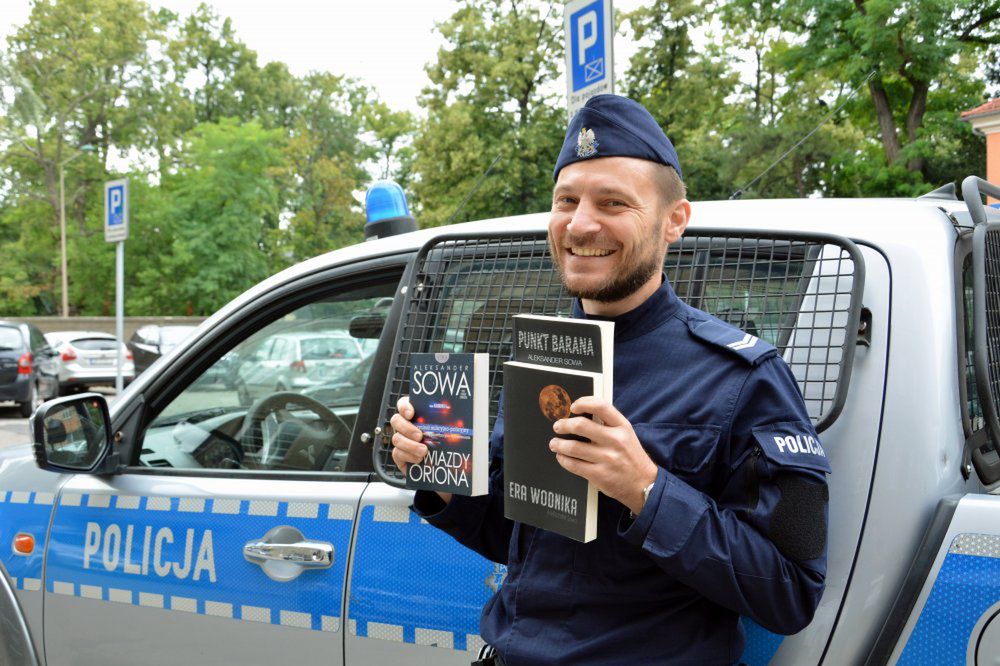 Policjant jest pisarzem. St. sierż Aleksander Sowa napisał już blisko 30 książek