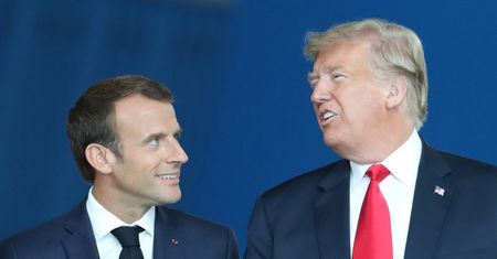 Trump przyleciał do Francji. I jest zły na Macrona