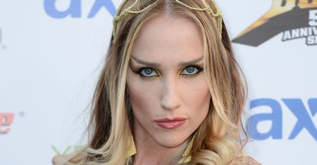 Nie żyje wokalistka zespołu Huntress. Popełniła samobójstwo