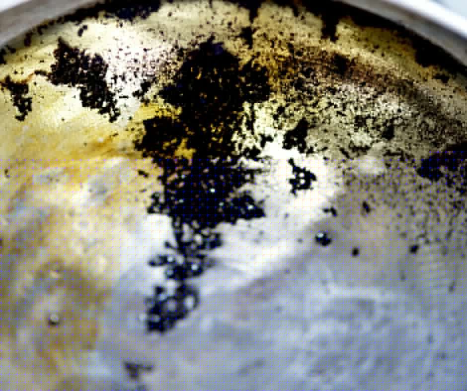 Jak uratować przypaloną patelnię - Pyszności źródło Canva