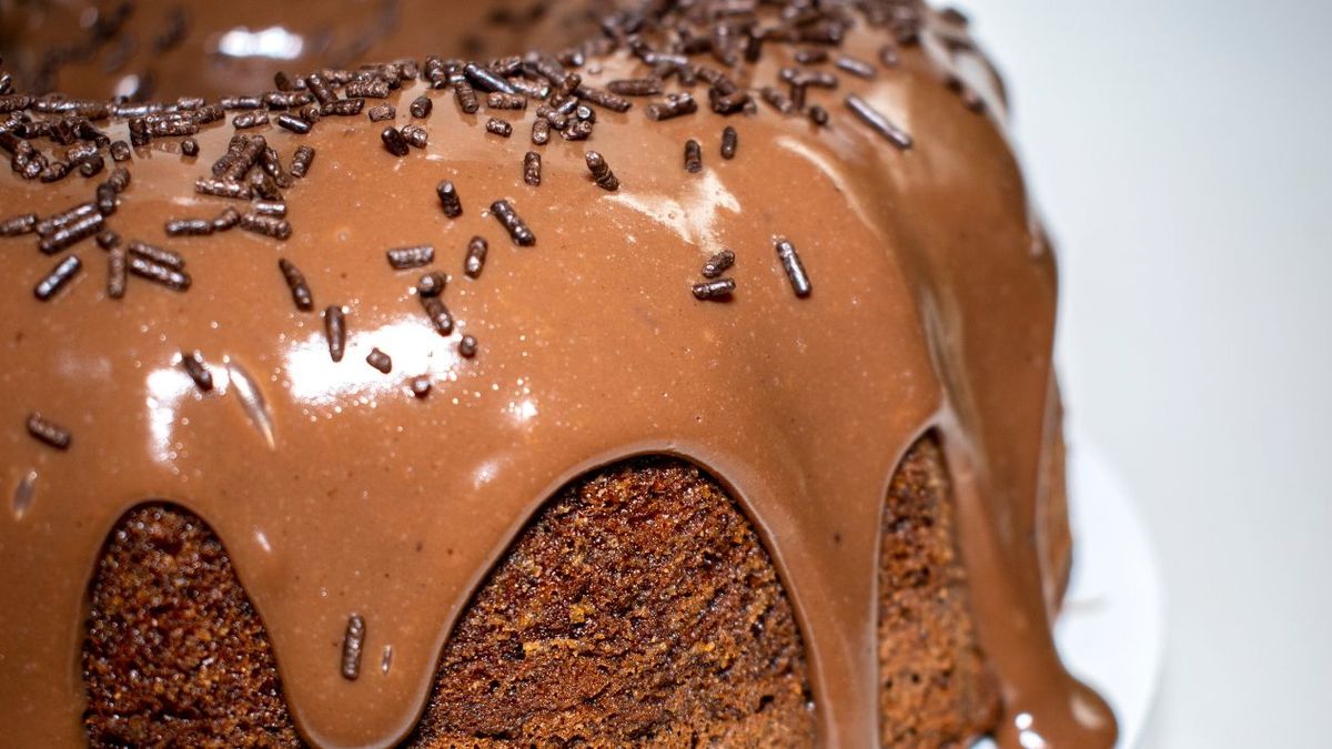 Polewa czekoladowa- Pyszności/ źródło: Canva