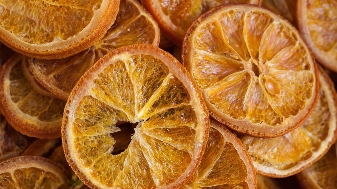 Suszone pomarańcze- Pyszności źródło Canva