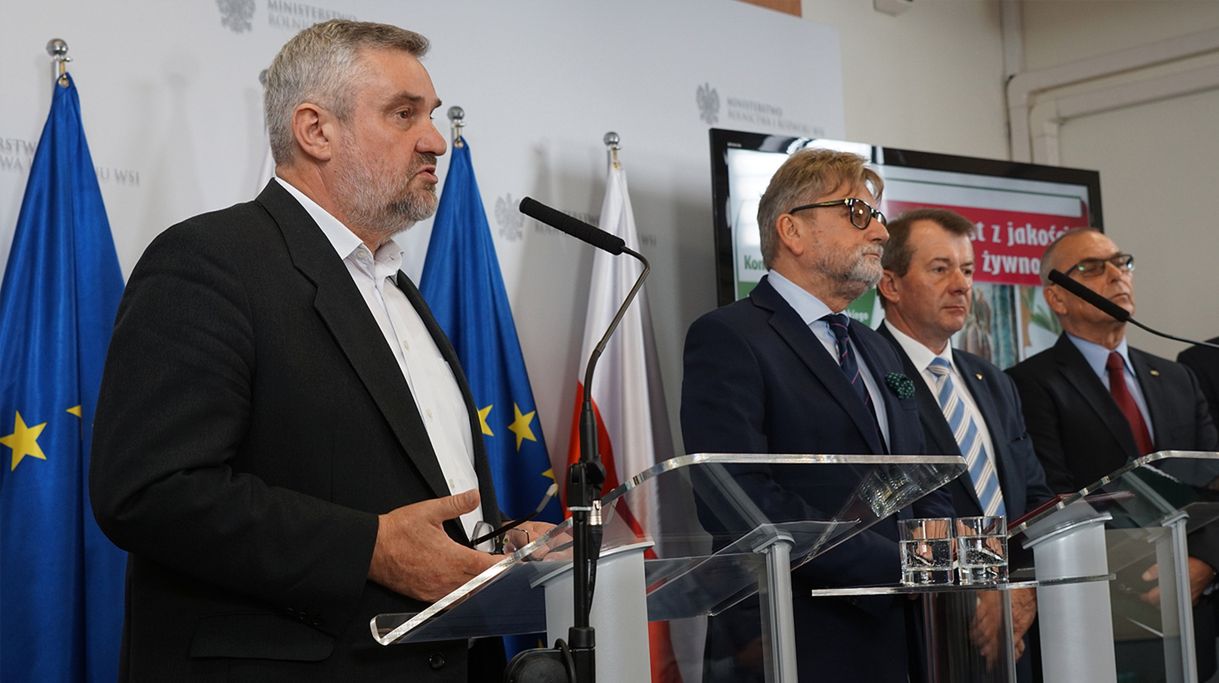 Minister rolnictwa Jan Ardanowski komentuje aferę z azotanami. 