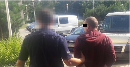 Mężczyzna miał poderżnąć gardło partnerce. "Motywem była zazdrość"