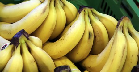 Wykałaczki w bananach w Biedronce i Lidlu. Trwa wyjaśnianie sprawy