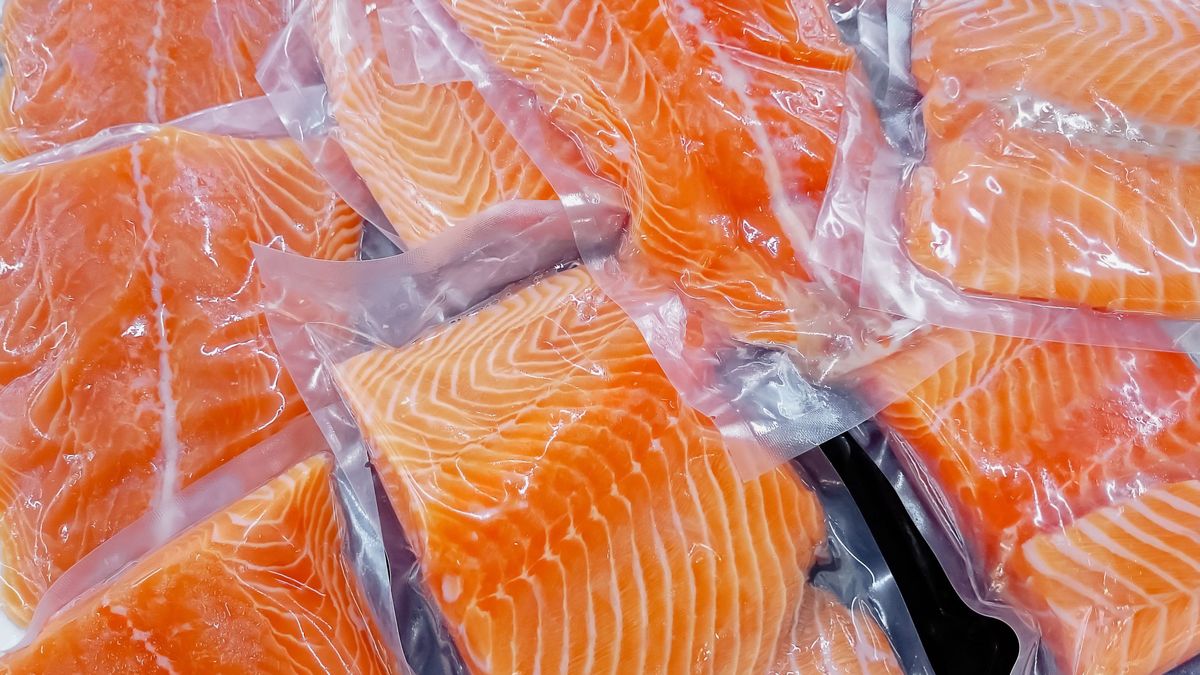 Im łosoś jest młodszy, tym zdrowszy 