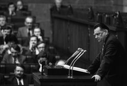 W dniu śmierci Jana Olszewskiego TVP pokaże "Nocną zmianę". Manipulacją uderza w Tuska