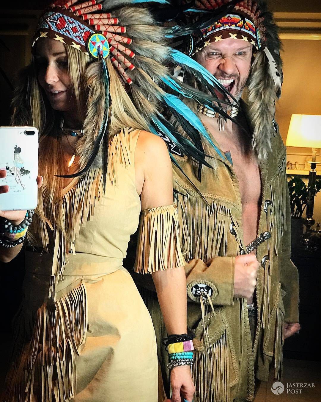 Małgorzata Rozenek i Radosław Majdan zabawiają się w Indian