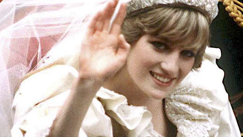 Księżna Diana druga suknia ślubna