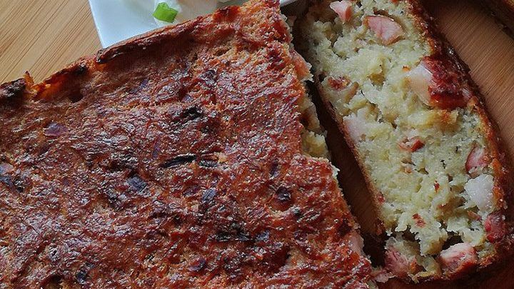 Babka ziemniaczana z boczkiem. Przepyszny pomysł na obiad