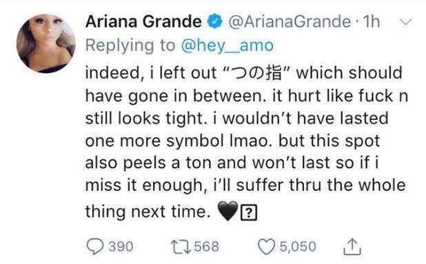 Ariana Grande ma tatuaż z błędem
