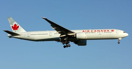 Kanada: samolot wpadł w silne turbulencje. 37 osób rannych