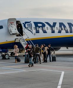 Polak dostał zakaz lotów Ryanairem. "Był tak pijany, że nic nie rozumiał"