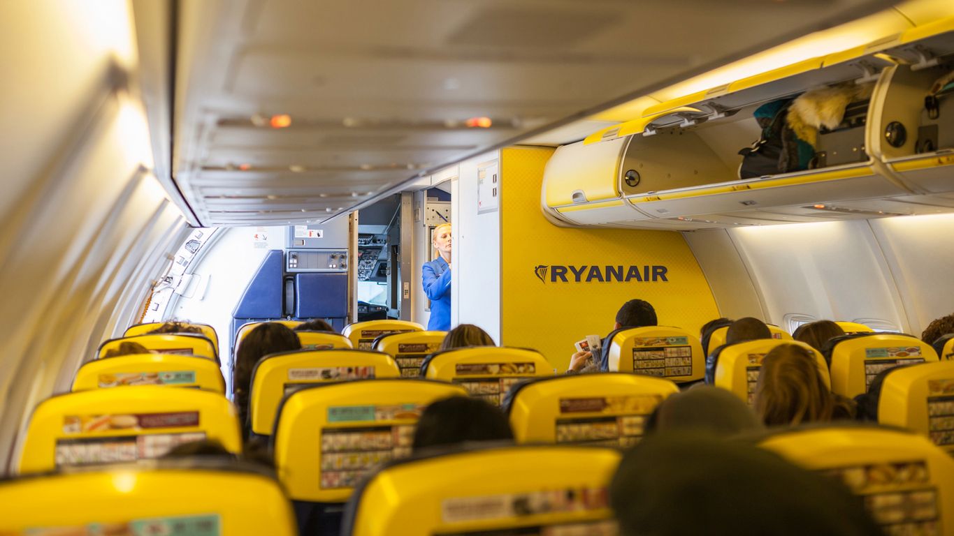Samolot należący do linii Ryanair nie mógł wystartować, ponieważ był za ciężki