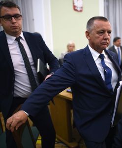 Mariusz Kamiński wezwany do ujawnienia raportu CBA o Banasiu. Będzie musiał się natrudzić, aby odmówić