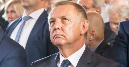 PiS przebił poprzedników w aferach? Polacy zabrali głos [BADANIE]