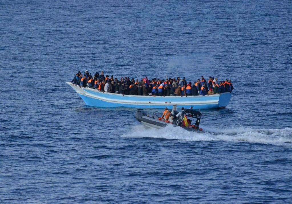 Chcą zawracać migrantów do Afryki. Akcja na morzu