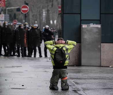 Francja: aresztowano jednego z liderów protestów "żółtych kamizelek"