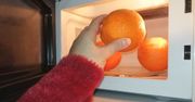 Z dwóch powodów zawsze wkładam pomarańcze do mikrofalówki przed obraniem