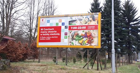 Zakaz handlu w niedziele. Czeski Kaufland zarabia na Polakach