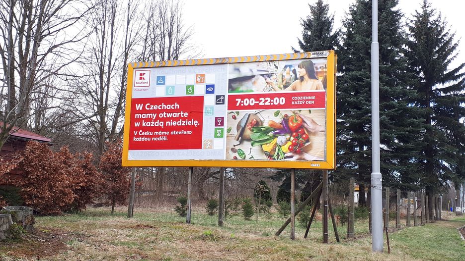 Kaufland w Czechach wykorzystuje fakt, że Polacy w niedziele nie zrobią zakupów u siebie.