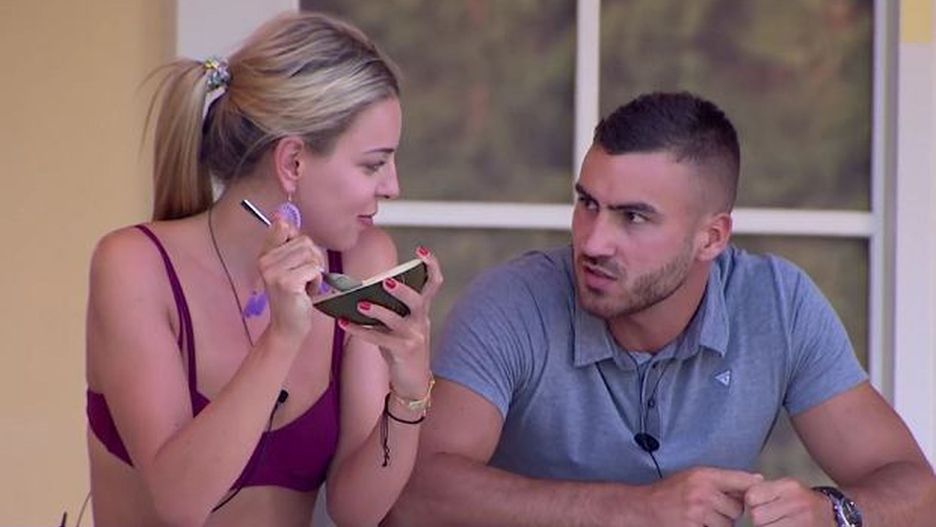 "Love Island": Oliwia rozstała się z Maćkiem