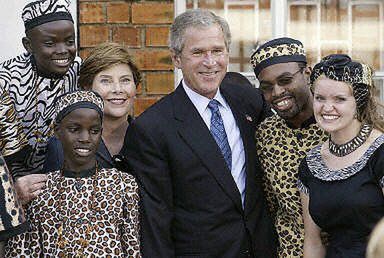 Popularność Busha spada z powodu ofiar w Iraku