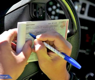 Policja stawia na pouczenia. Zapytaliśmy, gdzie leży granica pomiędzy upomnieniem a mandatem