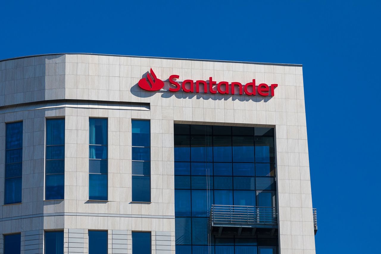 Santander wycofa się z Polski? Jest odpowiedź banku