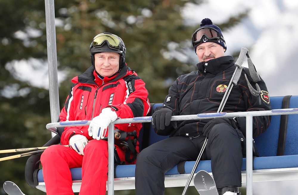 Putin i Łukaszenka pogodzili się na nartach 